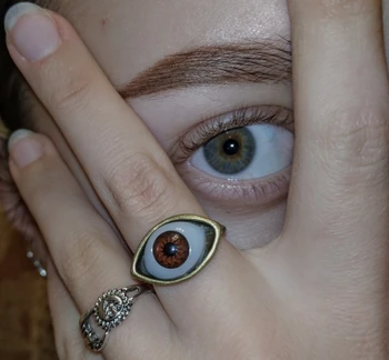 2023 1БР Очите на Вампир 1 Готически преувеличени пънк-декорации Кафяви Модерен Шик пръстени Син стил Модерен горещ подарък на Едро